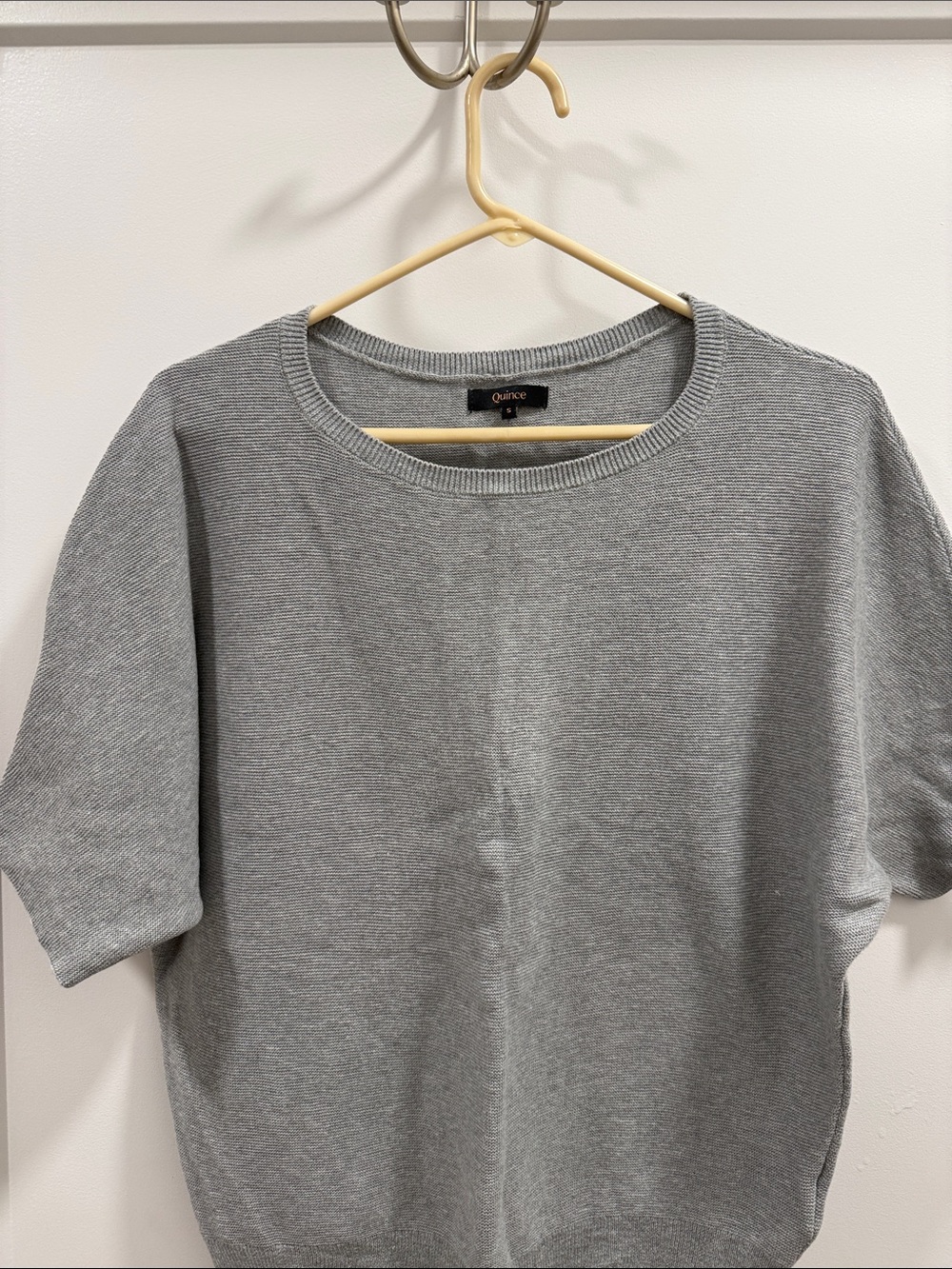 Quince Men's Short-Sleeve Crewneck Sweater in Heather Gray